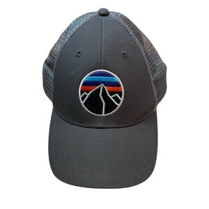 Patagonia‎ Fitz Roy Emblem Trucker Hat - Forge Grey | Stylish Outdoor Hat